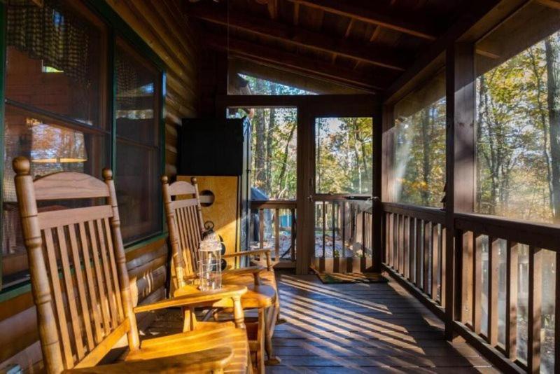 Вилла Mountain Time Cabin, Hot Tub, Fire Pit, Fireplace Блу-Ридж Экстерьер фото