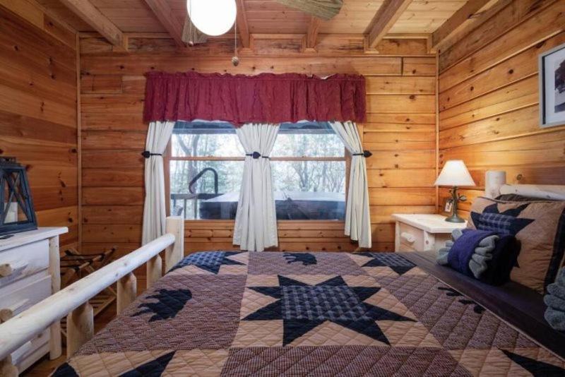 Вилла Mountain Time Cabin, Hot Tub, Fire Pit, Fireplace Блу-Ридж Экстерьер фото